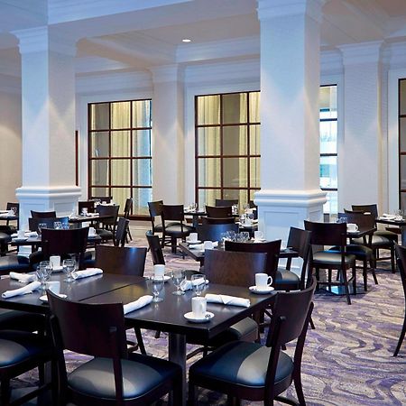 Milwaukee Marriott West Otel Waukesha Dış mekan fotoğraf