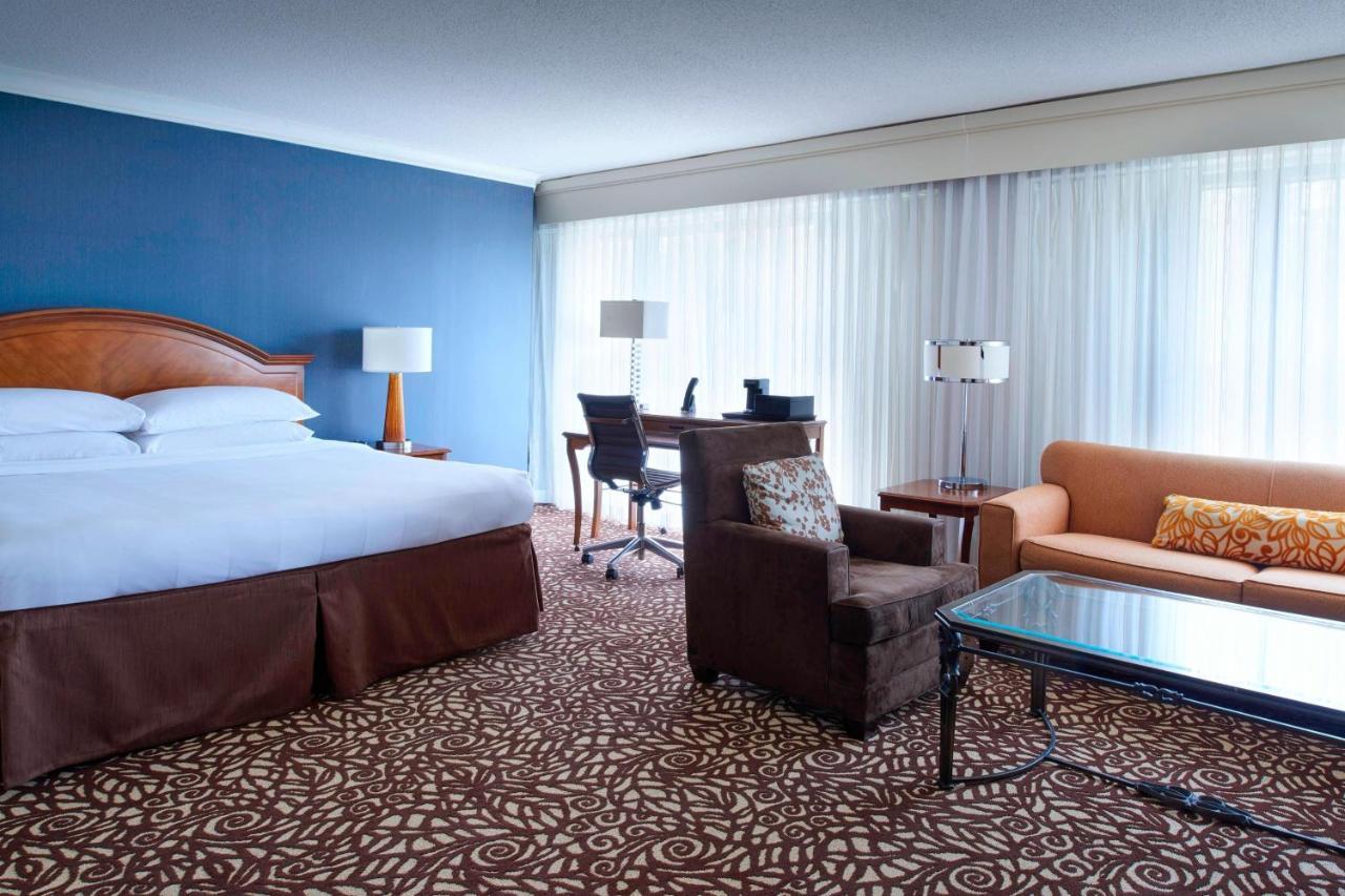 Milwaukee Marriott West Otel Waukesha Dış mekan fotoğraf