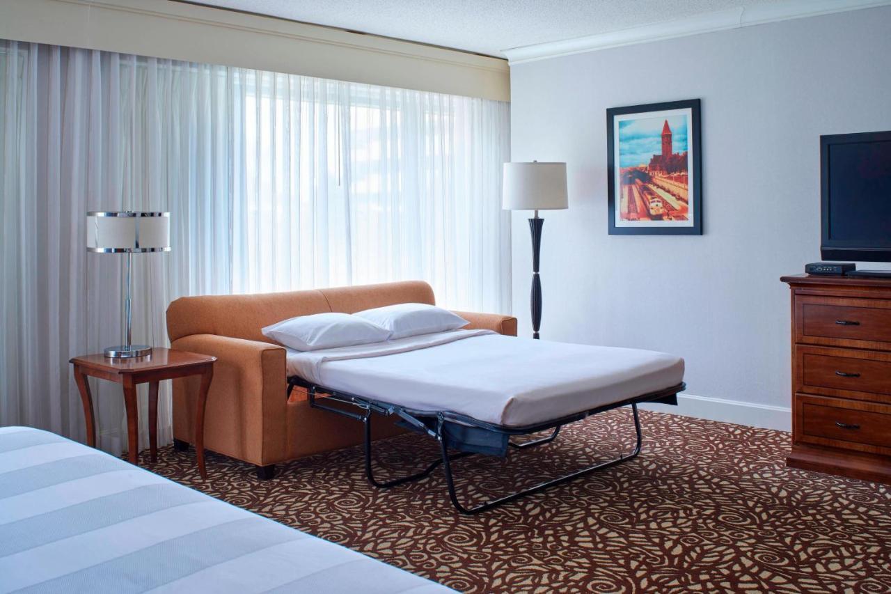 Milwaukee Marriott West Otel Waukesha Dış mekan fotoğraf